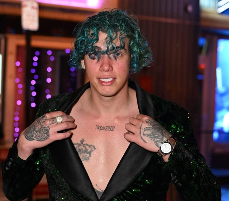 Cuban model Jonathan Denis Labanino Gallinat builds a powerful fashion career through discipline, branding, and creative growth.