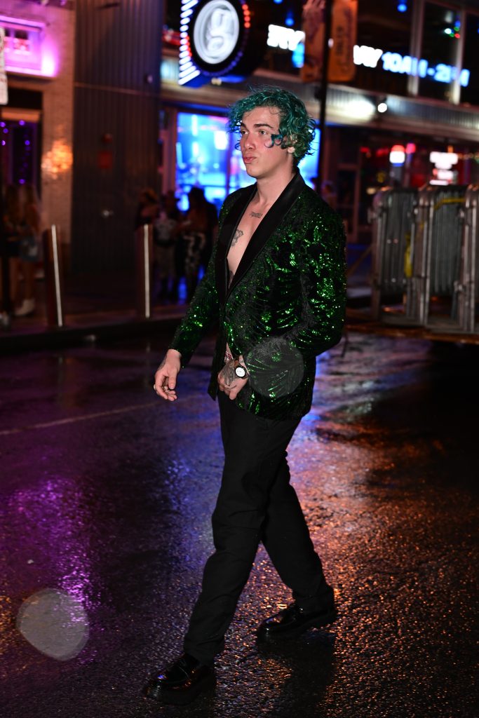 Cuban model Jonathan Denis Labanino Gallinat builds a powerful fashion career through discipline, branding, and creative growth.