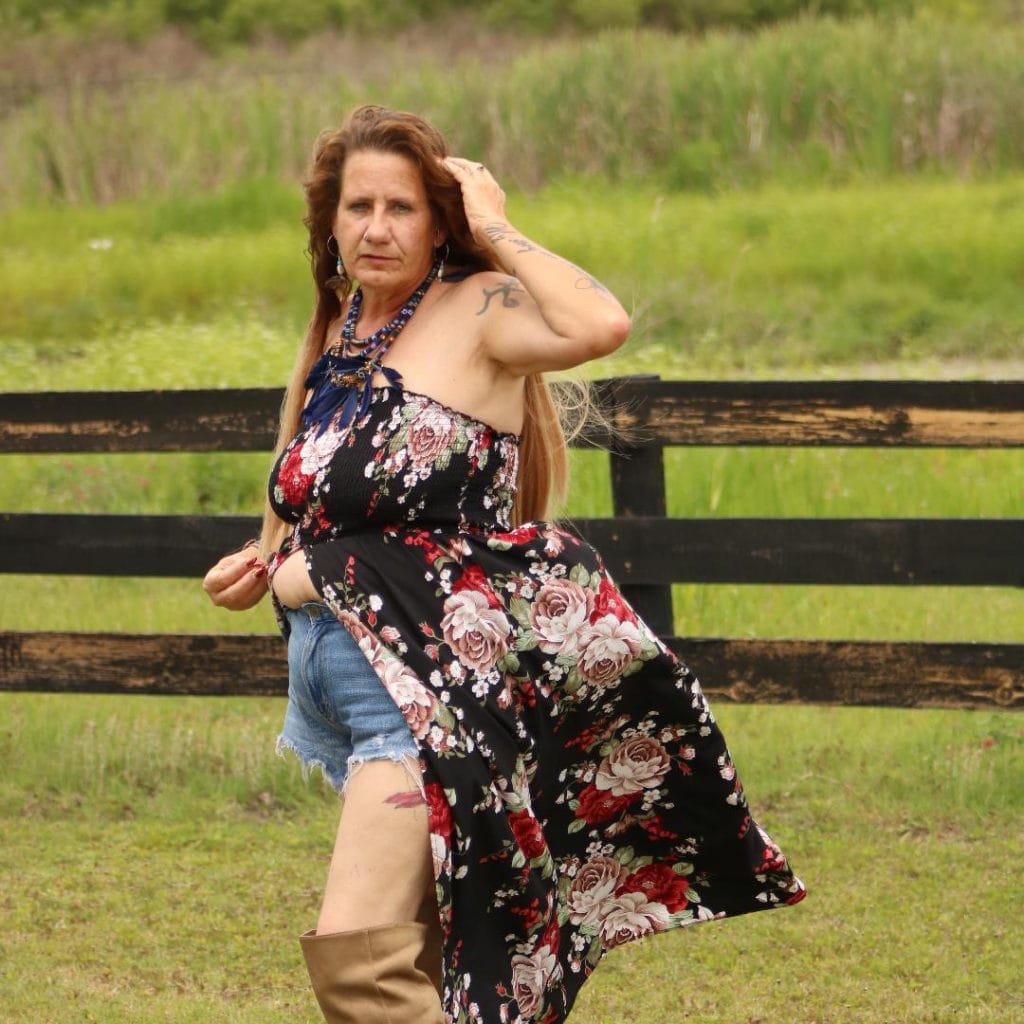 Tina Collelo Inspires Women Through Resilience, Advocacy, and Life Experience